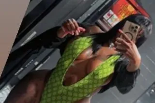 something u wanna see!!! let a baddie come see u - Image 2